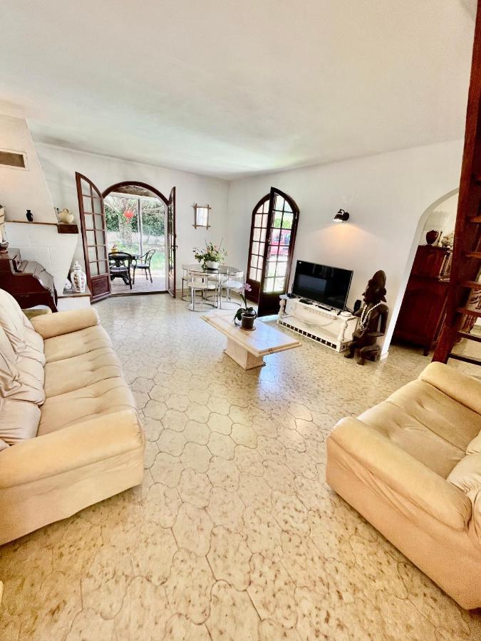 Maison En Provence Avec Piscine Le Beausset Bagian luar foto